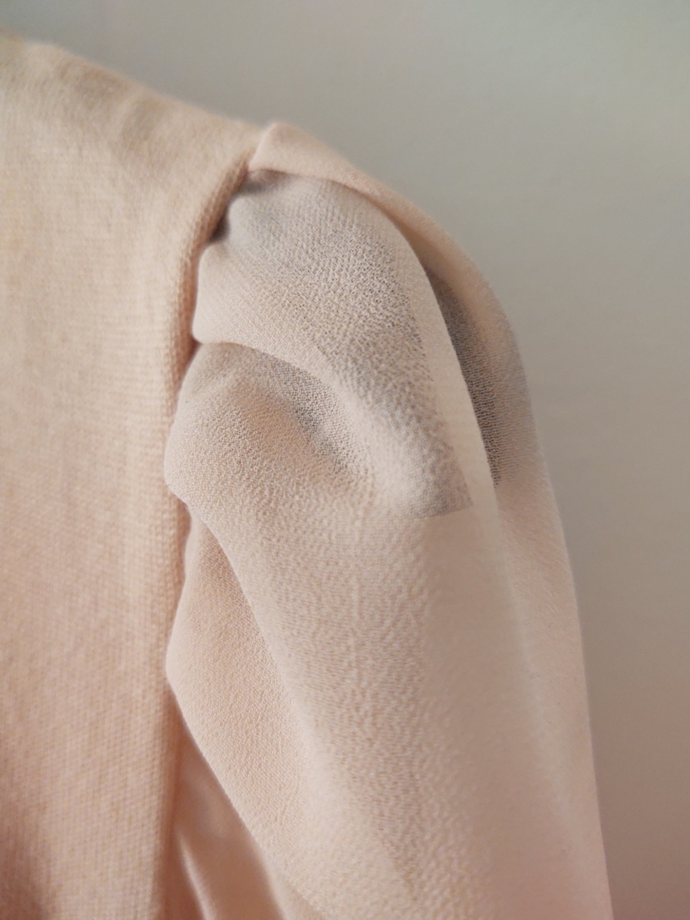 NYT NY&C Medium Peach with Black Detailing Sheer Sleeves Mock Turtleneck Sweater - Picture 4 of 7